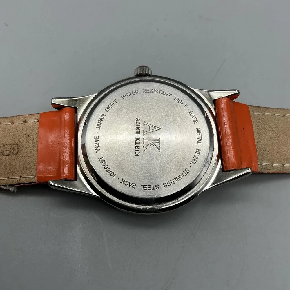 Anne Klein see photos